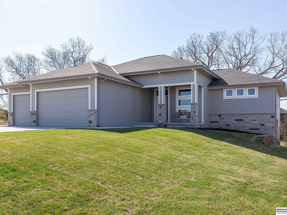16015 Zac Ln, Bennington, NE 68007 | Zillow