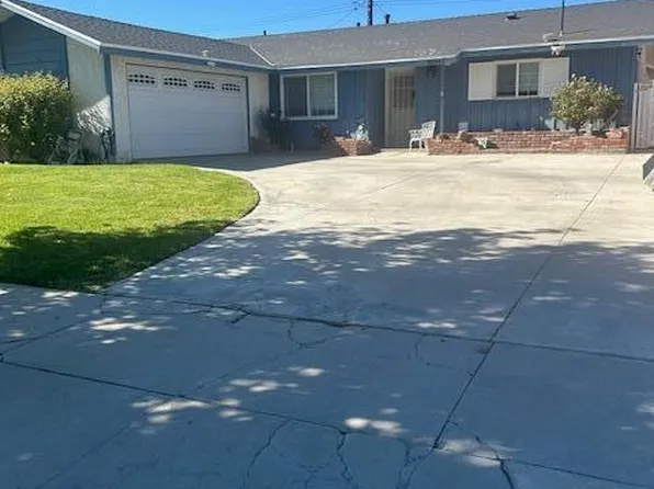45047 17th St W, Lancaster, CA 93534