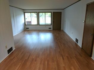 16 Rudley Dr, Queensbury, NY 12804