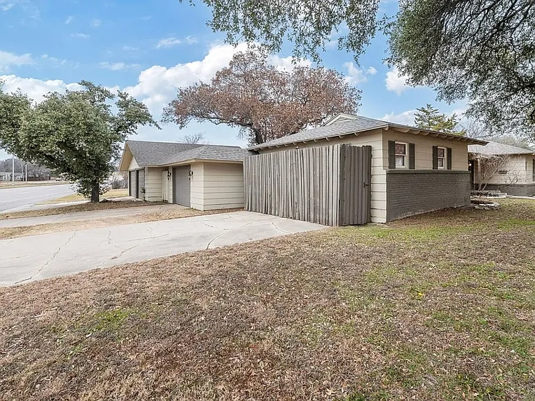 4132 Rothington Rd — Photo 23