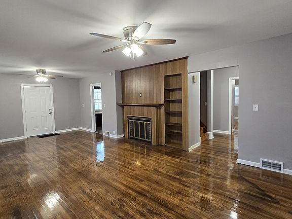 5th image of 3802 Brentwood Dr