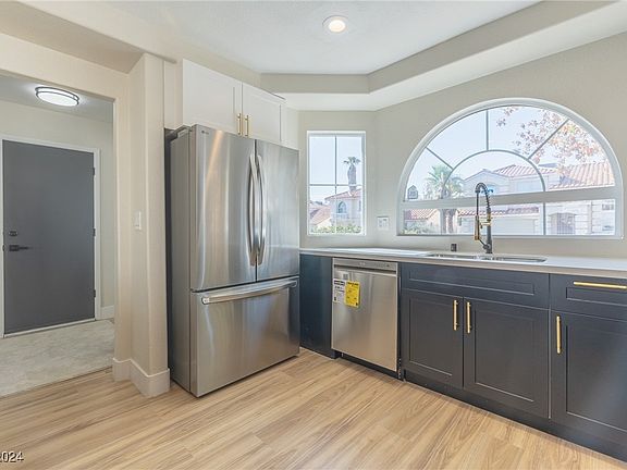 5th image of 8732 Autumn Valley Ave