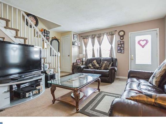 5th image of 4726 Ashville St