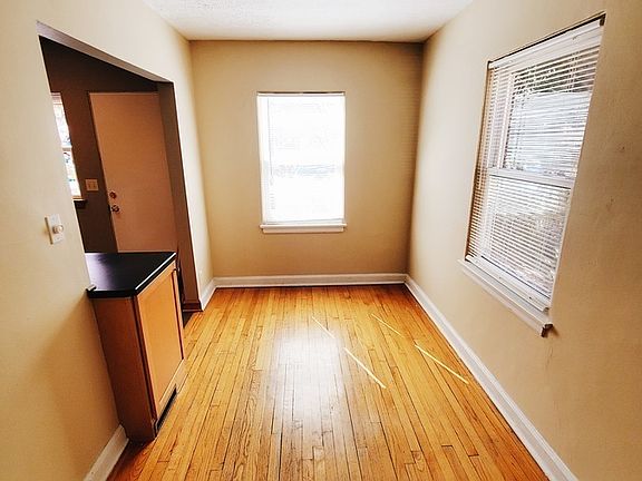 5th image of 1631 E Menlo Blvd #1631