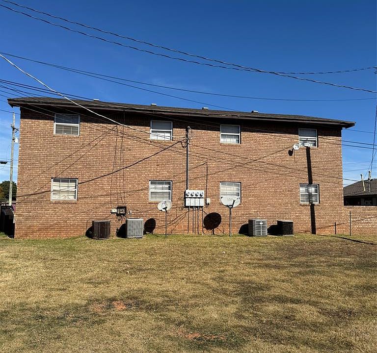 2nd image of 620 E Kee St