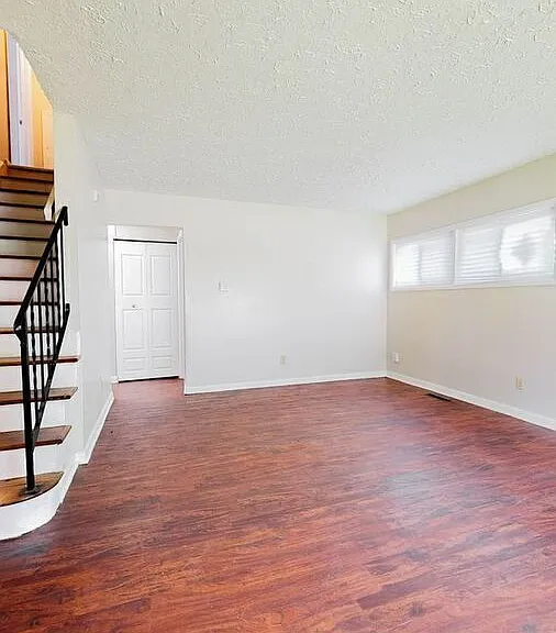 2177 Dawnlight Ave — Photo 4