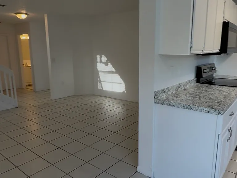 127 SW 159th Way — Photo 25