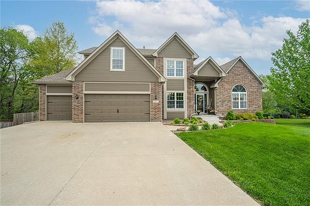1st image of 3501 NW Windburn Dr