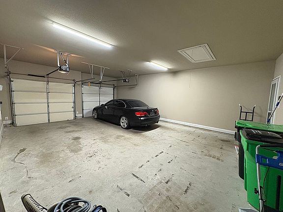 Extra Large Garage 
