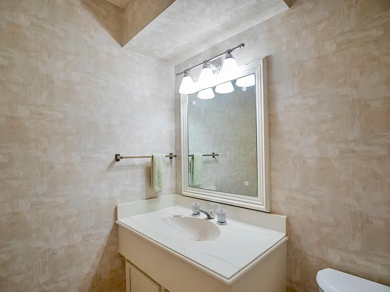 3903 Kiamesha Dr — Photo 8