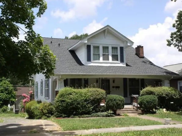 422 W Locust St, Johnson City, TN 37604