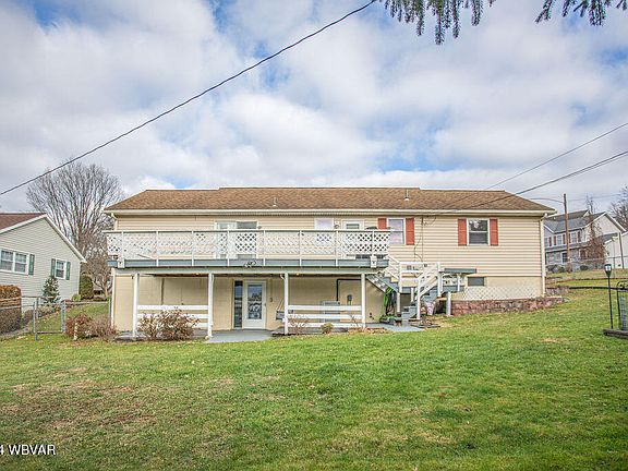 4th image of 1316 Pearl Blvd