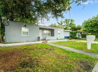 1136 NE 167th St, North Miami Beach, FL 33162