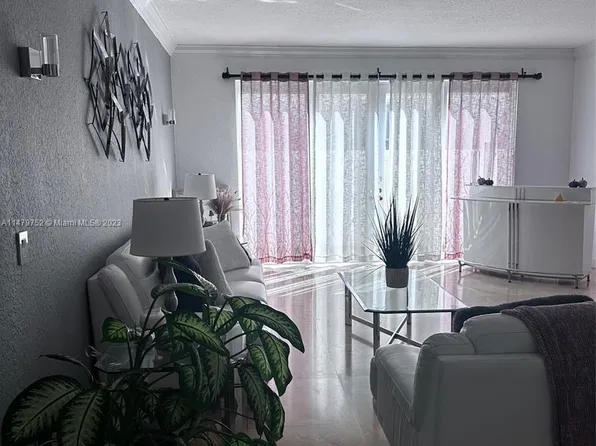 15699 SW 54th Ct, Hollywood, FL 33027