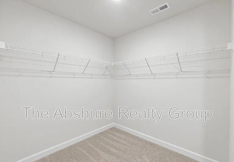 35 Village Edge Dr — Photo 33