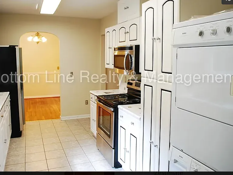 7800 Ocala Rd #B — Photo 12