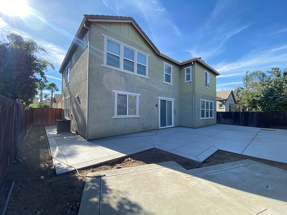 1st image of 564 Presidio Pl