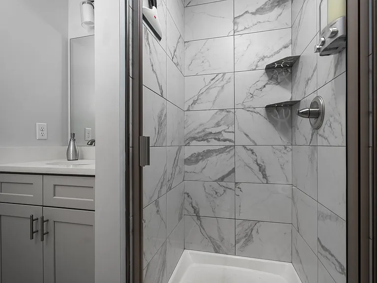 922 E Front St #201 — Photo 19