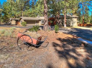 60235 Ridgeview Dr E, Bend, OR 97702