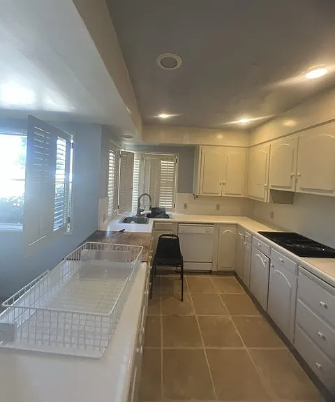 1702 Whitley Ave — Photo 11