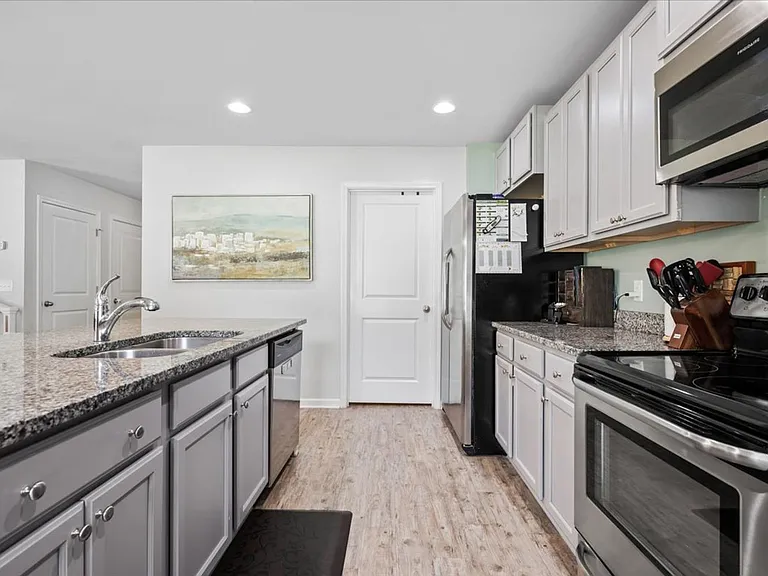 4 Gardenia Dr — Photo 9