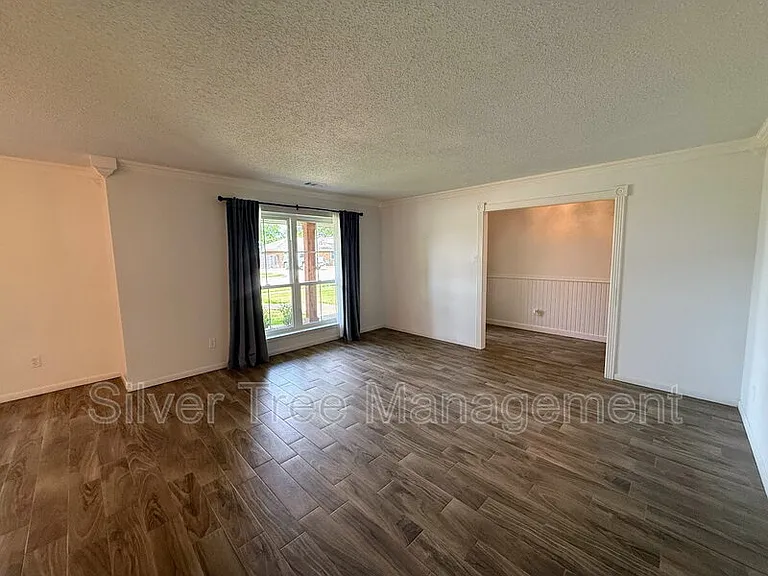 1710 Dickerson Dr — Photo 13