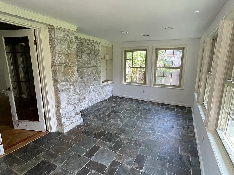 3008 S Cincinnati Ave — Photo 22