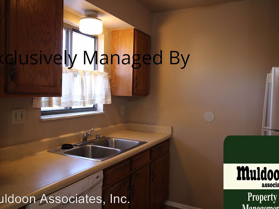 2nd image of 1417 Langmeyer St