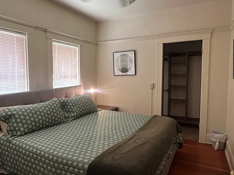 1927 D St #2 — Photo 8
