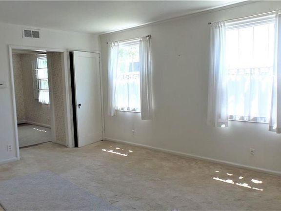 3rd image of 629 82nd St