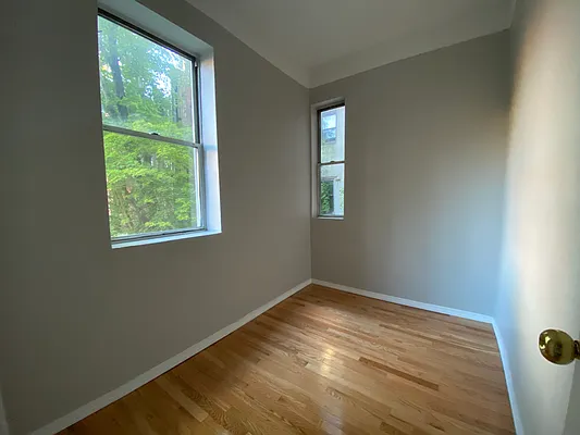 Rented by REAL New York | media 6