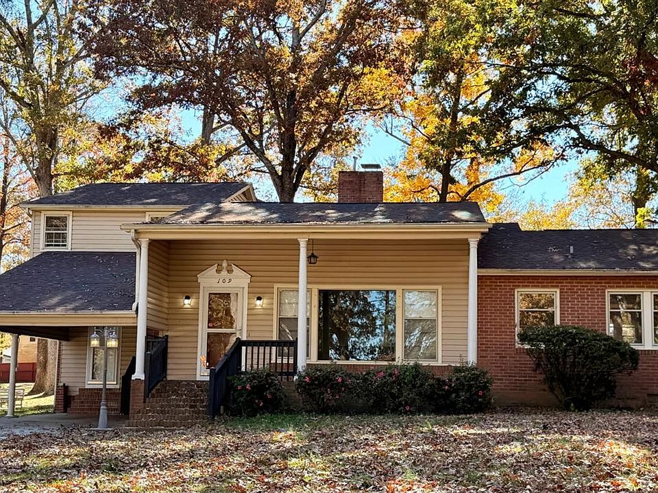 1st image of 109 Circle Dr
