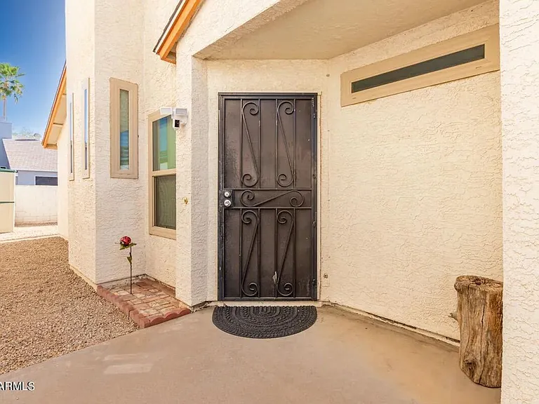 8759 W Grovers Ave — Photo 24