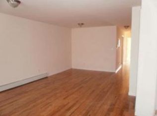 21802 141st Ave APT P1, Springfield Gardens, NY 11413