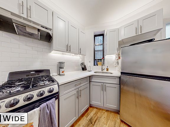 4th image of 121 E 97th St APT 23