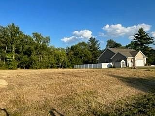 3rd image of 11048 N Lake Woods Dr
