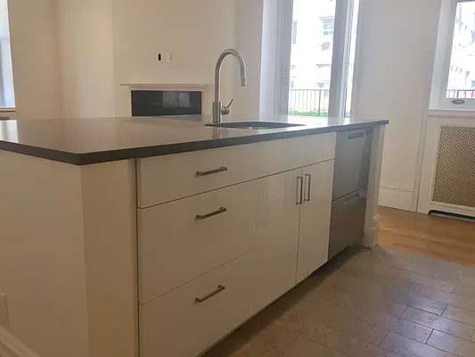 Rented by Royalty Living NYC | media 35
