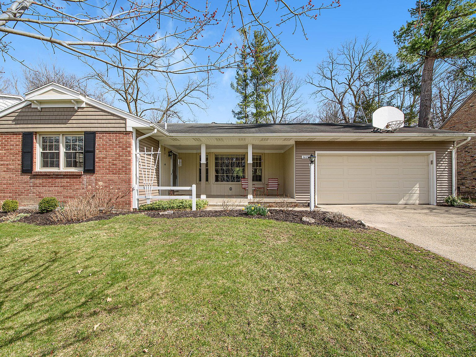 3628 Chamberlain Ave SE, Grand Rapids, MI 49508 | Zillow