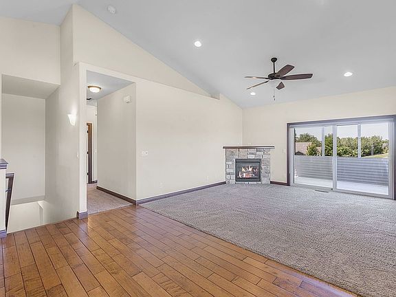 4th image of 1377 Copper Mountain Dr