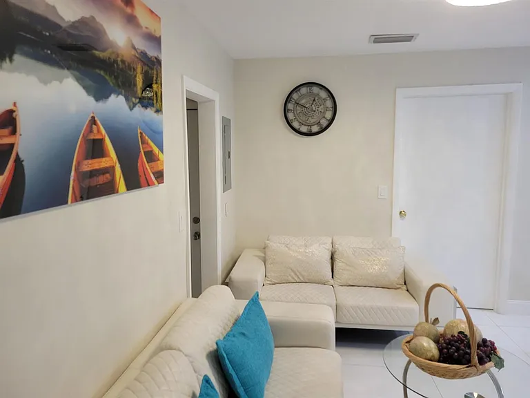 3124 NE Skyline Dr — Photo 10