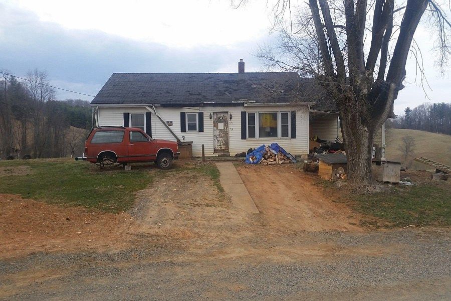 1st image of 121 Sylvia Dr