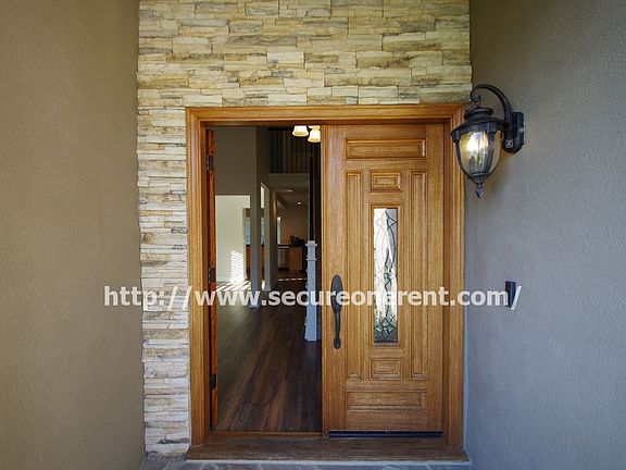 3rd image of 419 Sundance St