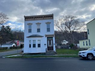 662 6th Ave #1, Troy, NY 12182