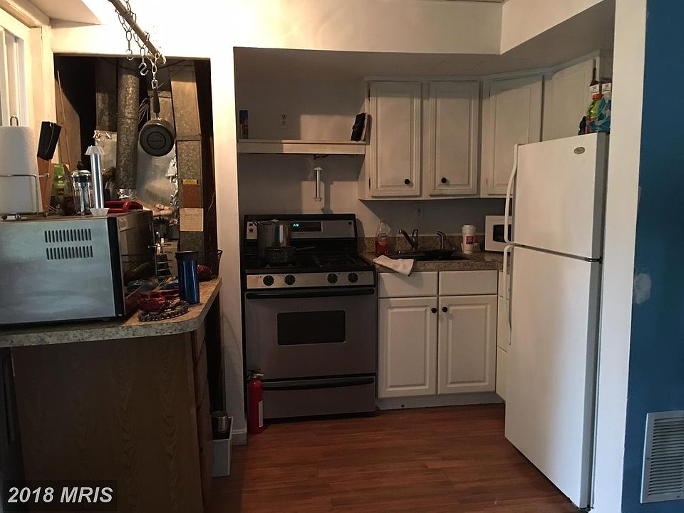 2nd image of 1204 Westview Ter #1204