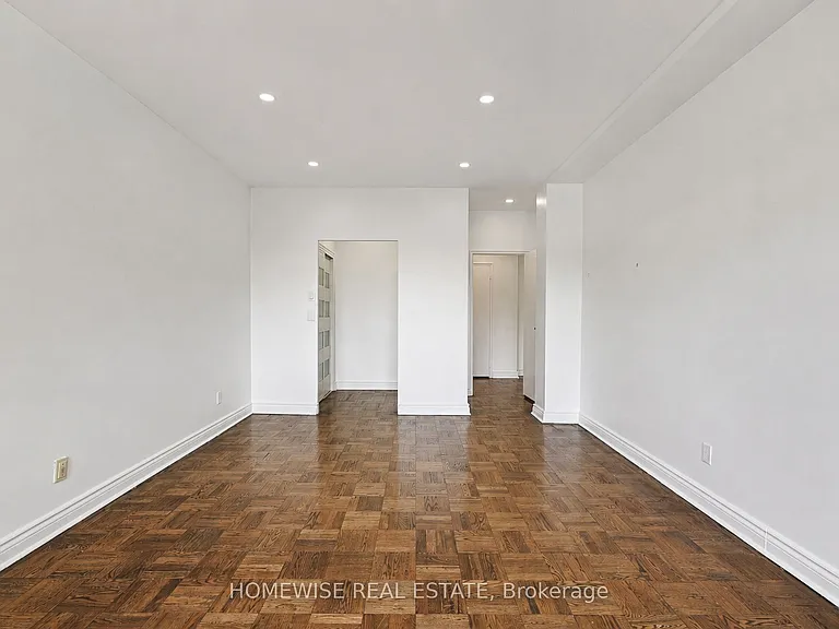 2500 Bathurst St #401 — Photo 15