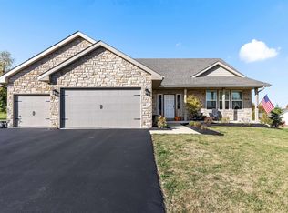 10170 Creek Ridge Trl, Belvidere, IL 61008