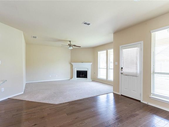5th image of 1705 Roberts Dr