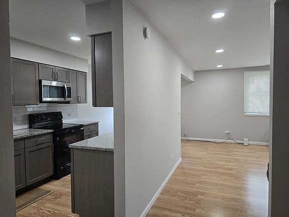 5th image of 2650 Brookwood Way Dr APT 223