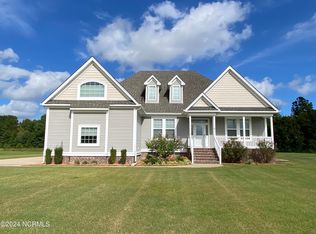 116 Thayne Dr, Moyock, NC 27958