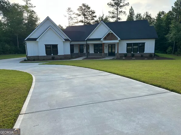 153 Dub Walker Rd, Jackson, GA 30233